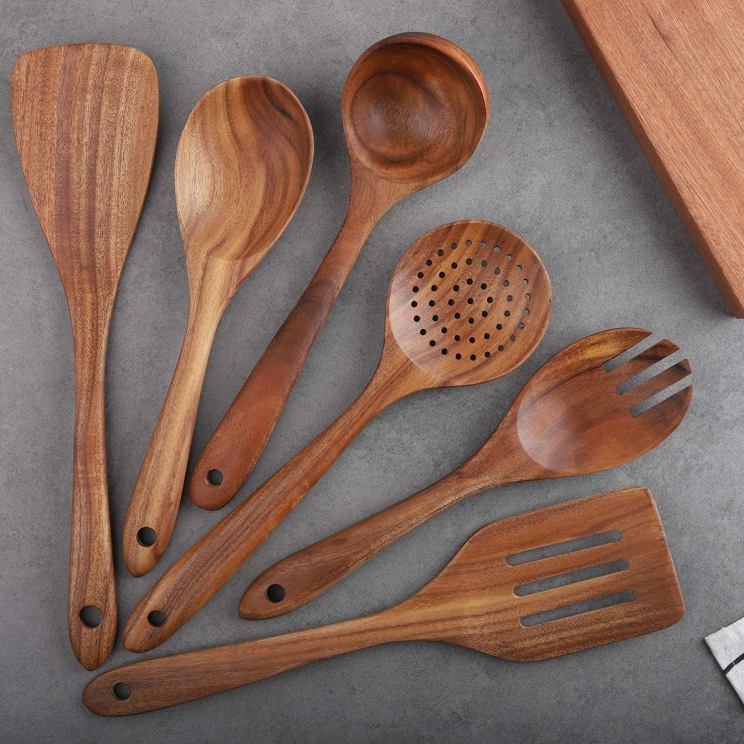 Wooden Cooking Utensils Set 6-Piece Wood Kitchen Utensil Set for Non Stick Cookware Wooden Spatula,Fork,Turner,Ladle,Strainer Spoons (6)